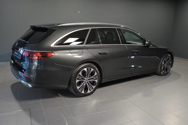 Mercedes-Benz E-estate 300e AVANTGARDE ** LED, TREKH, DISTR, SPIEGEL, KEYLESS, AMBIENTE ** 1e EIG - ¤ 23.500,= onder NP - UNFALLFREI ** ** INFORMEER OOK NAAR ONZE AANTREKKELIJKE FINANCIAL-LEASE TARIEVEN **