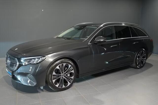 Mercedes-Benz E-estate 300e AVANTGARDE ** LED, TREKH, DISTR, SPIEGEL, KEYLESS, AMBIENTE ** 1e EIG - ¤ 23.500,= onder NP - UNFALLFREI ** ** INFORMEER OOK NAAR ONZE AANTREKKELIJKE FINANCIAL-LEASE TARIEVEN **