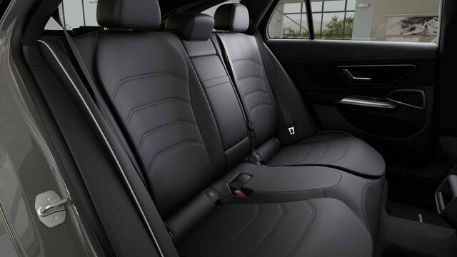 Mercedes-Benz E-estate 300 e AMG Line | Superscreen | Leder | Trekhaak | Panoramadak | Burmester | 360 camera | Digital light |