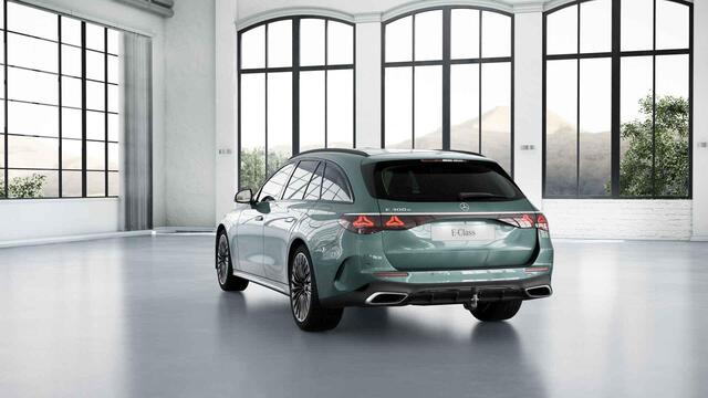 Mercedes-Benz E-estate 300 e AMG Line | Premium pakket | Head up display | 20 inch | Panoramadak | Trekhaak | Night pakket | Verlichte grille |