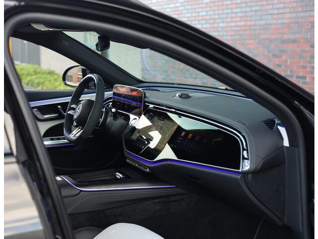 Mercedes-Benz E-estate AMG 53 4MATIC+ Hybrid | Direct leverbaar! - Drivers Pack - Trekhaak - Pano