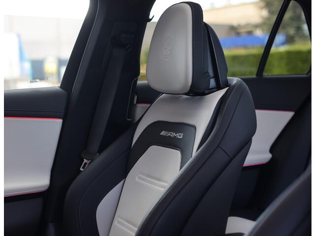 Mercedes-Benz E-estate AMG 53 4MATIC+ Hybrid | Direct leverbaar! - Drivers Pack - Trekhaak - Pano