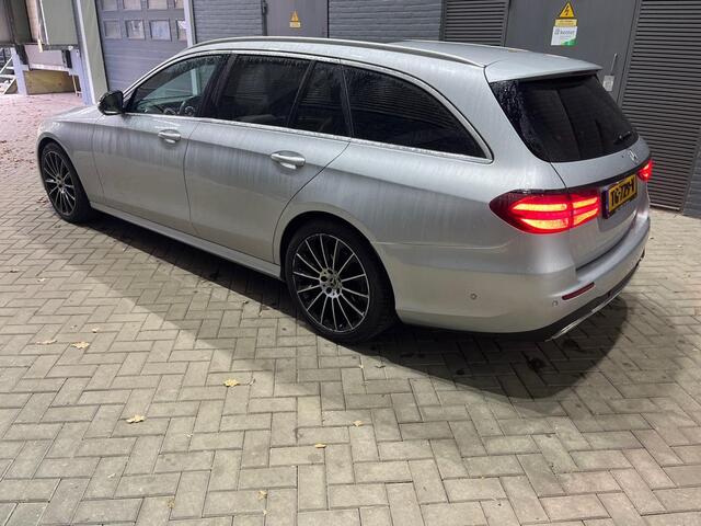 Mercedes-Benz E-estate 200 Business Solution AMG | Burmester | Panoramadak | Leder | Getint Glas | 360° Camera