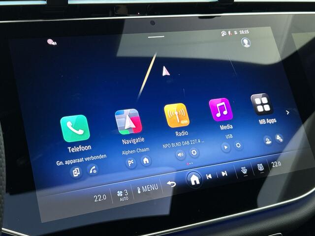 Mercedes-Benz E-estate 300 e Sport Edition | Premium pakket | Winter pakket | Nightpakket | Stoelventilatie voor | Trekhaak | Rijassistentiepakket Plus | 20 inch AMG velgen zwart | MBUX Superscreen | 360°-camera | DIGITAL Light |