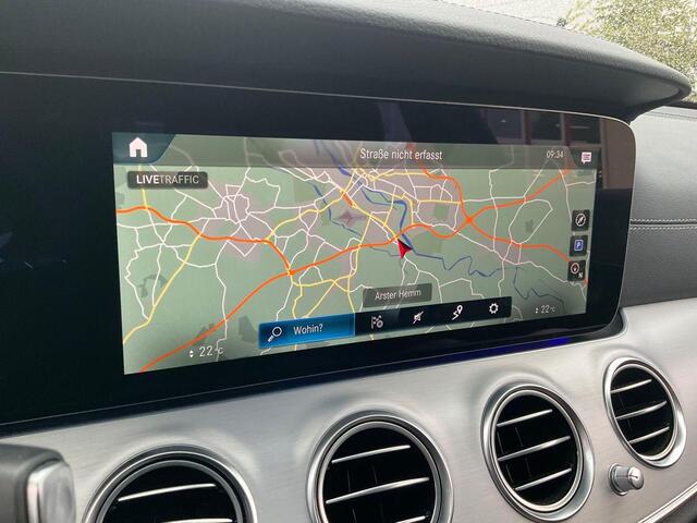 Mercedes-Benz E-estate 300 e AMG Line PHEV | Trekhaak elektrisch uitklapbaar | Open dak | Multibeam | Stoelverwarming | Achteruitrijcamera