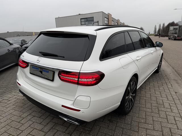 Mercedes-Benz E-estate 300 e Avantgarde Pano-Dak | Trekhaak | Night |