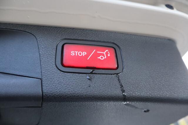 Mercedes-Benz E-estate 300 AMG | Plug in Hybride | Stoelverwarming | Trekhaak | Panoram