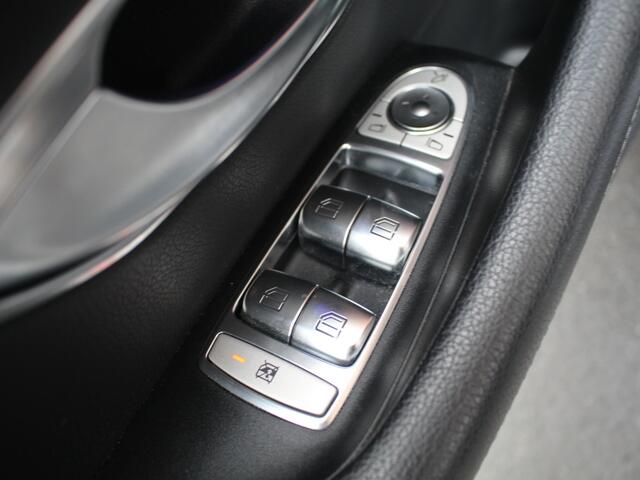 Mercedes-Benz E-estate 300 de | Inc BTW | Head-Up | Adaptieve cruise | Camera | elektr