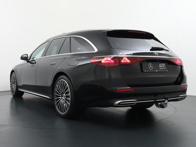 Mercedes-Benz E-estate 300 e Exclusive Line | Superscreen | Multicontourstoelen Voorin | Luchtvering | Panorama - Schuifdak | Trekhaak Wegklapbaar | Head-Up Display | Burmester 4D Surround Sound