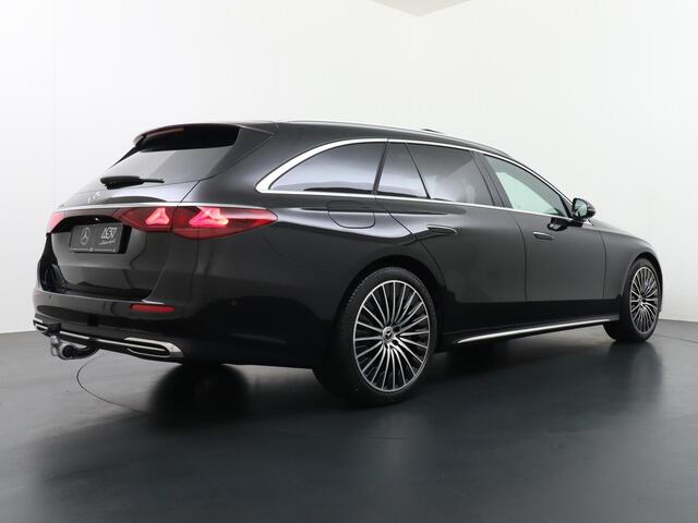 Mercedes-Benz E-estate 300 e Exclusive Line | Superscreen | Multicontourstoelen Voorin | Luchtvering | Panorama - Schuifdak | Trekhaak Wegklapbaar | Head-Up Display | Burmester 4D Surround Sound
