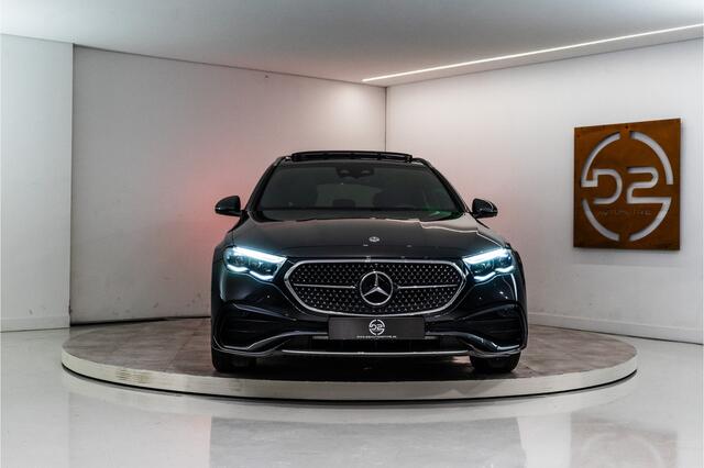 Mercedes-Benz E-estate 300 e AMG 313PK | Pano | LED | Trekhaak | Sfeer | Burmester | Fabrieksgarantie