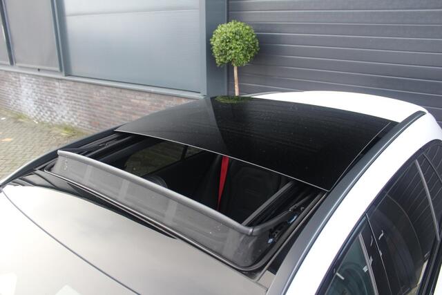 Mercedes-Benz E-estate AMG 53 4MATIC+ Night Edition | MBUX Hyperscreen| Achterasbestruring | Panorama | Leer | Digital light | Trekhaak