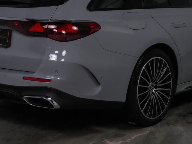 Mercedes-Benz E-estate 300 e AMG Plug-In Hybride AMG Line | Night Pakket | Panorama Schuif-Kanteldak | 20 Inch AMG Velgen | Distronic | Rijassistentiepakket plus. Inclusief 24 maanden MB Certified garantie voor Europa.