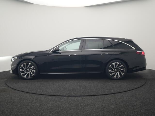 Mercedes-Benz E-estate 300 e Luxury Line Plug In Hybrid 313pk Dealer O.H PHEV | Luchtvering | Trekhaak af Fabriek | Lederen Comfortzetels Memory | Adaptive Cruise | Burmester 4D | Digital LED | 360 Camera | Keyless | Sfeerverlichting |