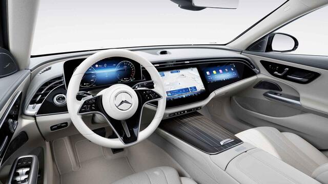 Mercedes-Benz E-estate 300 e AMG Line | Superscreen | Premium pakket | Exclusive interieur | Leder | Digital light | 360 camera |