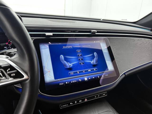 Mercedes-Benz E-estate 300 e Luxury Line Plug-In Hybride Trekhaak | Rijassistentiepakket plus | Parkeerpakket met 360°-camera | Distronic | Sfeerverlichting. Inclusief 24 maanden MB Certified garantie voor Europa.