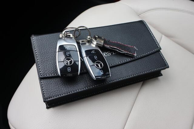 Mercedes-Benz E-estate 200 Premium Plus Navigatie, Apple Carplay, Panoramadak, Schuif- kanteldak, Lederen interieur, Burmester audio, Camera