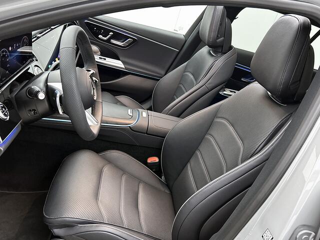 Mercedes-Benz E-estate 300 e Sport Edition | Premium | Nightpakket | Lederpakket | Rijassistentiepakket Plus | Trekhaak | Panoramaschuifdak | 20 inch AMG velgen | Stoelventilatie voor | 360°-camera | Burmester® 4D sound system |