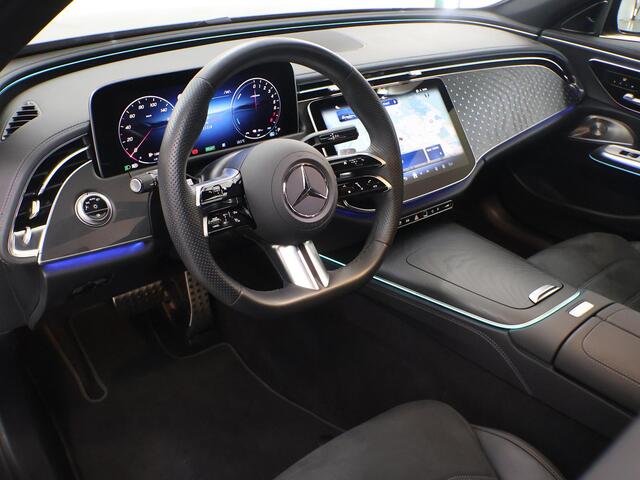 Mercedes-Benz E-estate 300 e AMG Line | Premium | Panoramadak | Trekhaak | Night pakket | 20 inch | Digital light | 360 camera | Memory |