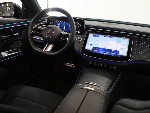 Mercedes-Benz E-estate 300 e AMG Line | Premium | Panoramadak | Trekhaak | Night pakket | 20 inch | Digital light | 360 camera | Memory |