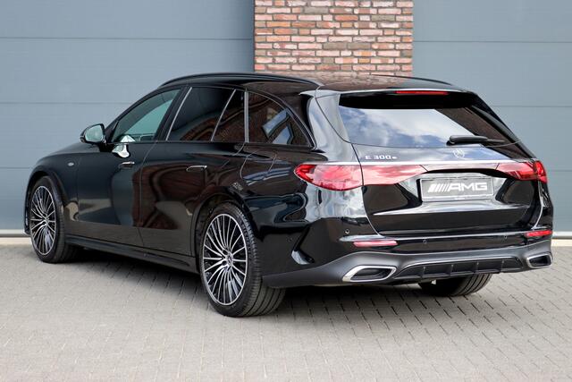 Mercedes-Benz E-estate 300 e AMG Line | Distronic+ | Memory | Burmester | Surround Camera | Trekhaak | Digital Light | Keyless Go | Zonweringspakket | Nightpakket |
