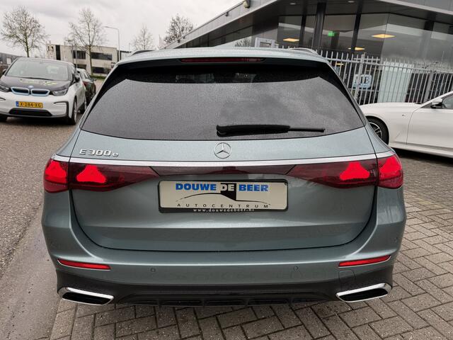 Mercedes-Benz E-estate 300 e AMG Line Plus Pano-Dak | Trekhaak | Burmester | Digital Light | Memory | Stuurverw.