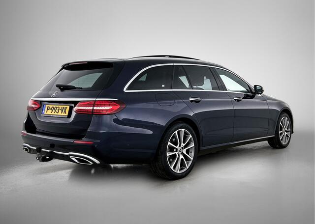 Mercedes-Benz E-estate 200 Avantgarde Premium | Trekhaak | Alarm SCM3 | Burmester Sound | Leder | Panorama schuifdak | Privacy Glass | Parkeerpakket met 360°-camera | NL 1e eigenaars auto | Inclusief 24 maanden Mercedes-Benz Certified garantie voor Europa.