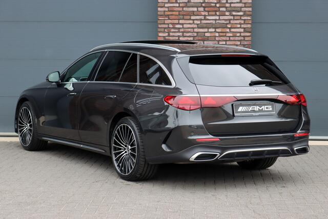 Mercedes-Benz E-estate 300 e AMG Line | Hyperscreen | Luchtvering | Distronic+ | Trekhaak | Burmester | HUD | Verwarmd Stuurwiel | Panoramadak | Digital Light | Achterbank Verwarmd |