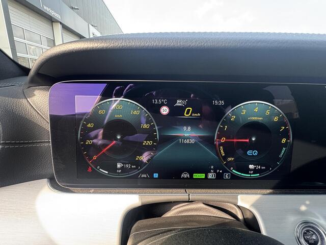 Mercedes-Benz E-estate 300 e AMG Line Panoramadak | Camera | trekhaak