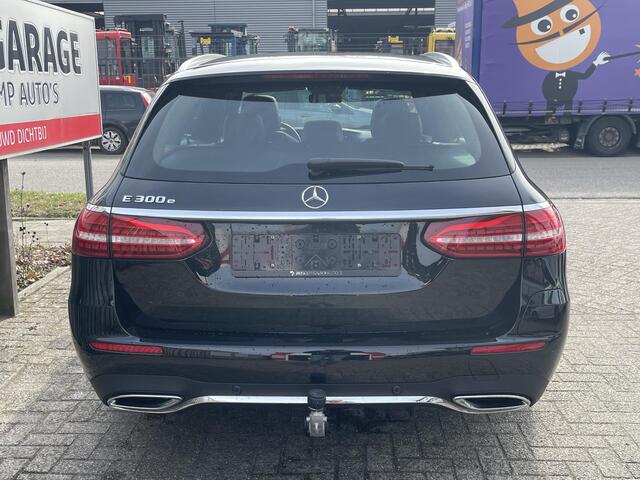 Mercedes-Benz E-estate 300 e AMG Line 18"/Trekhaak/Matrix LED/Schuif - kanteldak/Dodehoek/Camera/Elektrische klep/Apple Carplay & Android Auto