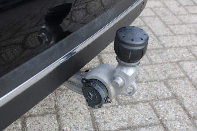 Mercedes-Benz E-estate 300e Avantgarde DISTRONIC CAMERA NAVI SFEER DAB TREKHAAK