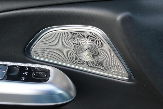 Mercedes-Benz E-estate 300 e AMG Line | Distr | Pano | Burmester | Trekhaak | Memory |