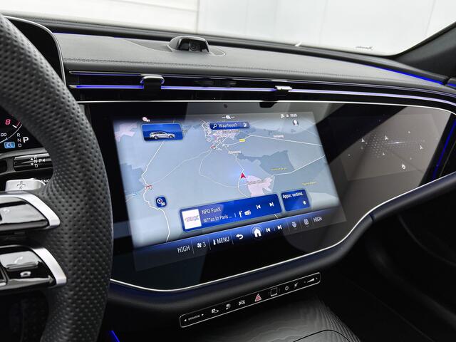 Mercedes-Benz E-estate 300 e AMG Plug-In Hybride | AMG Line | Night Pakket | Trekhaak | MBUX Superscreen | Panoramadak | 20 Inch AMG velgen | Inclusief 24 maanden MB Certified garantie voor Europa.