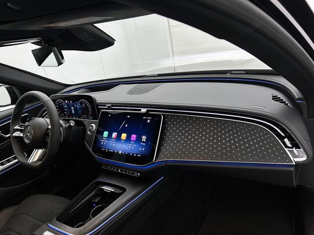 Mercedes-Benz E-estate 300 e Business Solution AMG | Winterpakket | Nightpakket | Comfortpakket Plus | Trekhaak | Panoramaschuifdak | Head-up display | Sierelement in openporig zwart essenhout met Mercedes - Benz patroon |