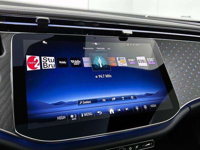 Mercedes-Benz E-estate 300 e Business Solution AMG | Winterpakket | Nightpakket | Comfortpakket Plus | Trekhaak | Panoramaschuifdak | Head-up display | Sierelement in openporig zwart essenhout met Mercedes - Benz patroon |