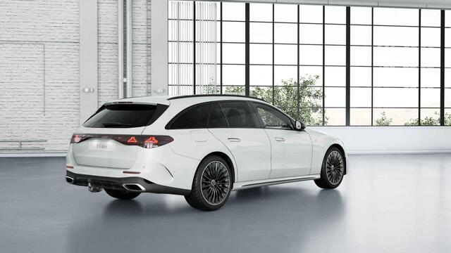 Mercedes-Benz E-estate 300 e AMG Line | Superscreen | Night pakket | Panoramadak | Premium pakket | Leder pakket |