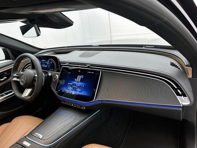 Mercedes-Benz E-estate 300 e Business Solution AMG | Winterpakket | Nightpakket | Comfortpakket Plus | Trekhaak | Panoramaschuifdak | Head-up display | Smartphone integratie |