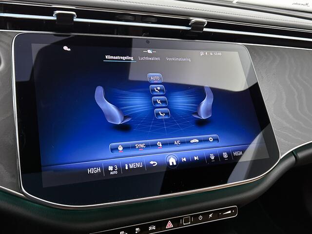 Mercedes-Benz E-estate 300 e Business Solution AMG | Winterpakket | Nightpakket | Comfortpakket Plus | Trekhaak | Panoramaschuifdak | Head-up display | Smartphone integratie |