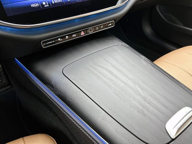 Mercedes-Benz E-estate 300 e Business Solution AMG | Winterpakket | Nightpakket | Comfortpakket Plus | Trekhaak | Panoramaschuifdak | Head-up display | Smartphone integratie |