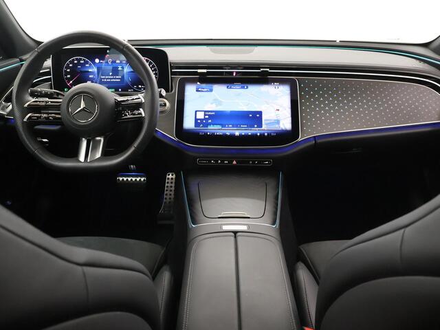 Mercedes-Benz E-estate 300 e AMG Line | Night | Panoramadak | Trekhaak | Burmester | Memory | 360 camera | Winter pakket | Rij assistentiepakket |