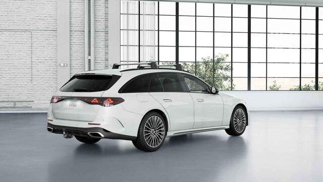 Mercedes-Benz E-estate 300 e AMG Line | Premium Plus | Superscreen | Trekhaak | Panoramadak | Night pakket | Head up display | Winter pakket |