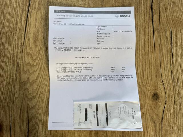 Mercedes-Benz E-estate 300 de Avantgarde Gratis Afleverpakket! | Trekhaak Uitklapbaar | Panoramadak |