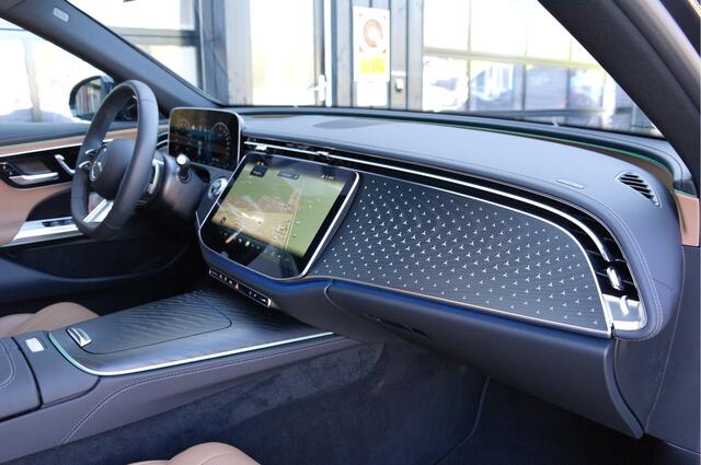 Mercedes-Benz E-estate 300 e Exclusive Line AMG | Massage | Pano | Burmester | Trekhaak | Head-Up