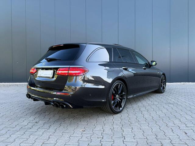Mercedes-Benz E-estate AMG 53 4MATIC airmatic / pano / Burmester