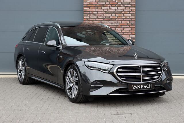 Mercedes-Benz E-estate 300 e Exclusive Line Premium+ | Hyperscreen | Luchtvering | Distronic | Nappa Leder | Stoelventilatie | 3D-Display | Trekhaak | Burmester | Digital Light |