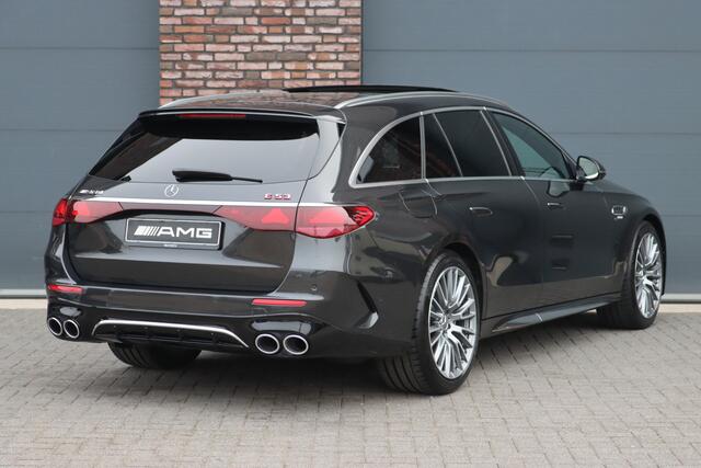 Mercedes-Benz E-estate AMG 53 4MATIC+ Premium+ | 585pk | Hyperscreen | Achterasbesturing | Distronic | Zonweringspakket | Trekhaak | Verwarmd Stuurwiel | HUD | Burmester | 3D-Display |