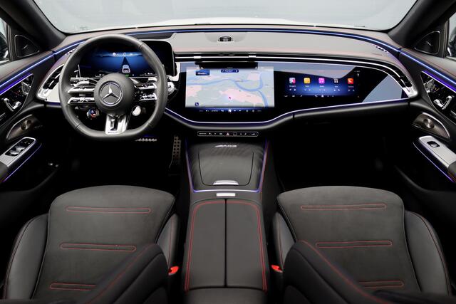 Mercedes-Benz E-estate AMG 53 4MATIC+ Premium+ | 585pk | Hyperscreen | Achterasbesturing | Distronic+ | Trekhaak | 3D-Display | Panoramadak | Digital Light | Burmester | HUD |