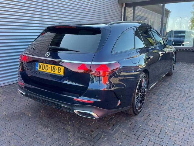 Mercedes-Benz E-estate 300 e AMG Line night pakket hyperscreen