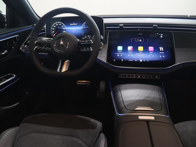 Mercedes-Benz E-estate 300e Business Solution AMG | Panoramaschuifdak | Comfortpakket | Winterpakket | Nightpakket | 360°-camera |