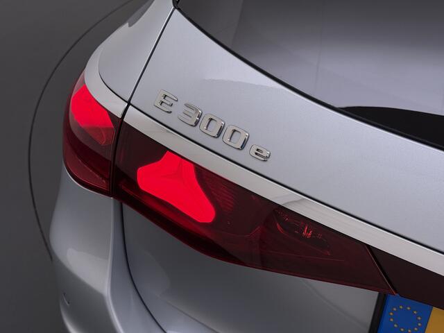Mercedes-Benz E-estate 300 e AMG Line | Pano Burmester Trekhaak Memory